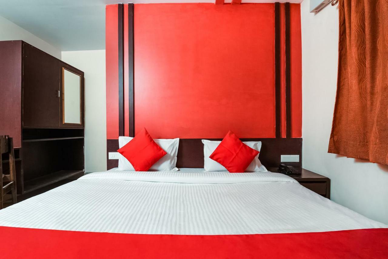 Oyo 28856 Manjeera Inn Višákhapatnam Exteriér fotografie