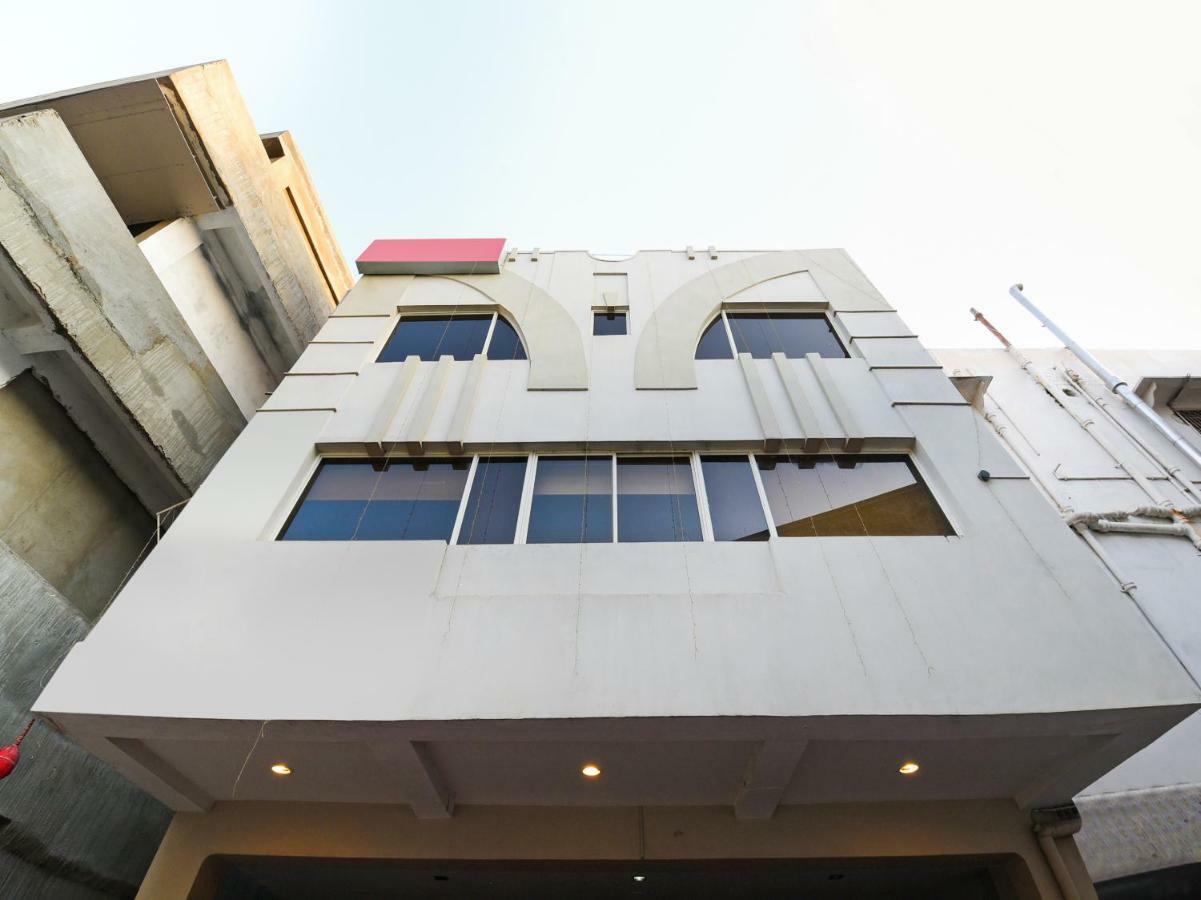 Oyo 28856 Manjeera Inn Višákhapatnam Exteriér fotografie