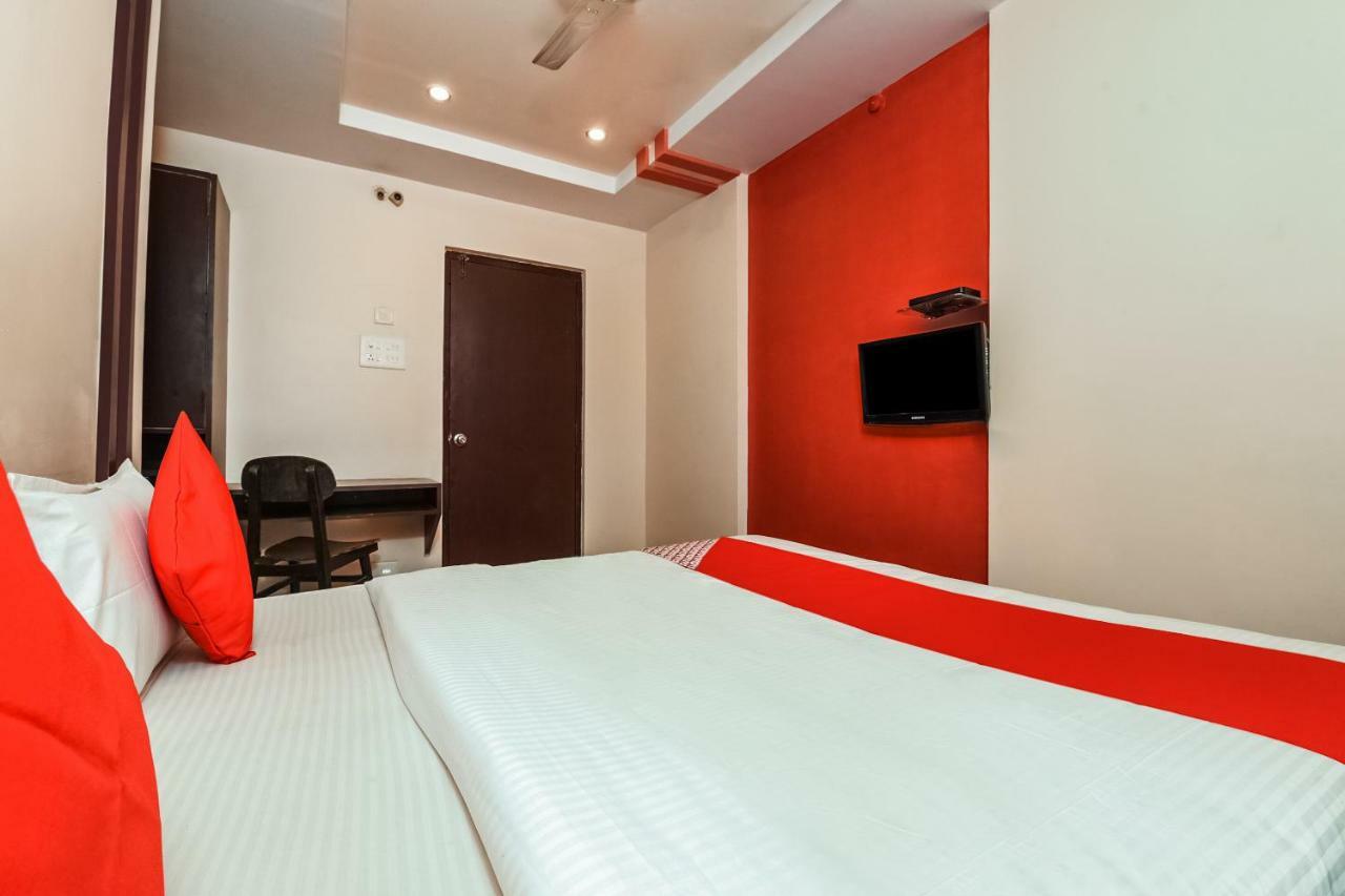Oyo 28856 Manjeera Inn Višákhapatnam Exteriér fotografie
